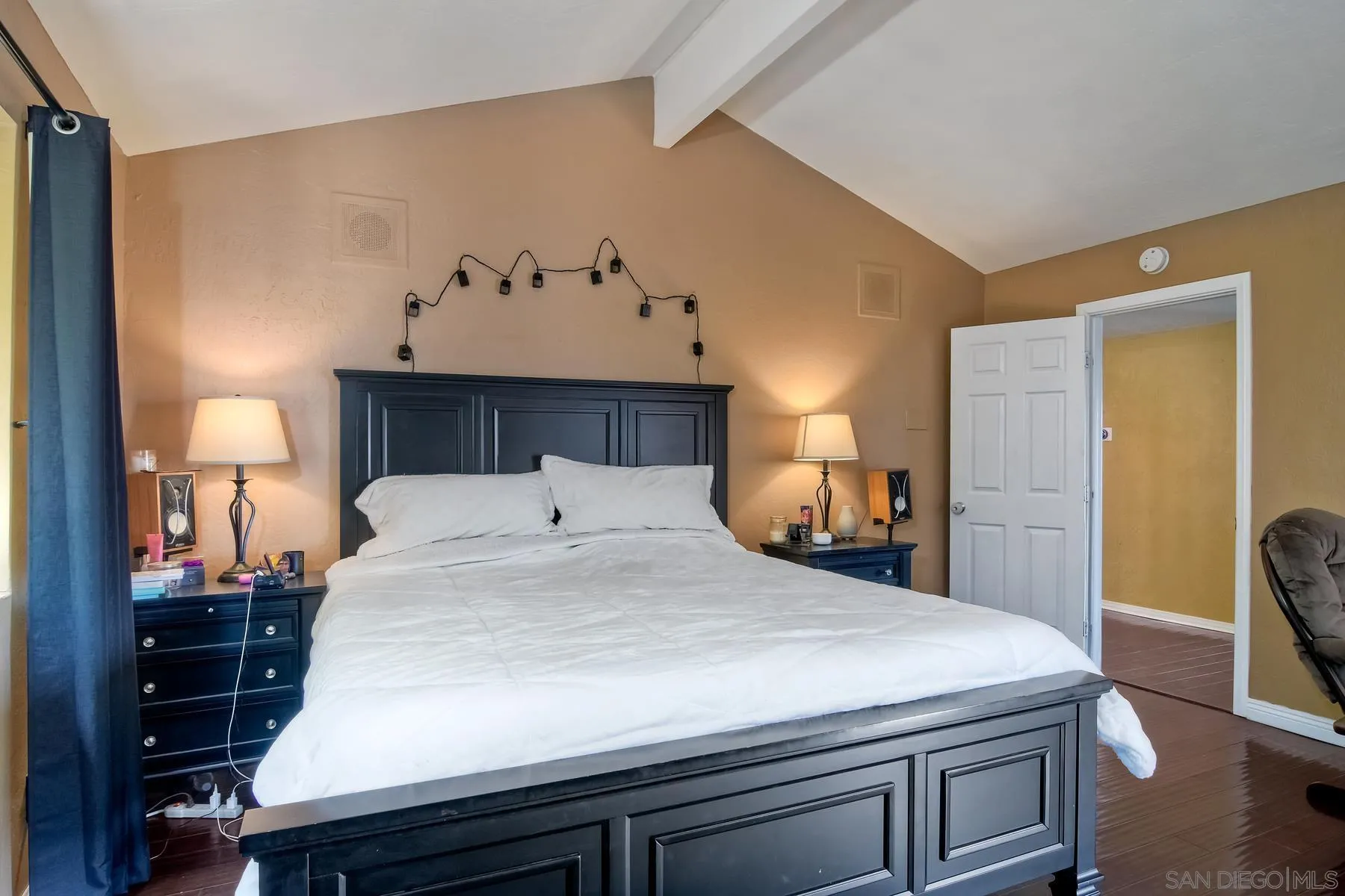 https://cdn.realtyfeed.com/cdn/127/210016699/796dbcb4fbd3910ca4bed41066d48f30.webp