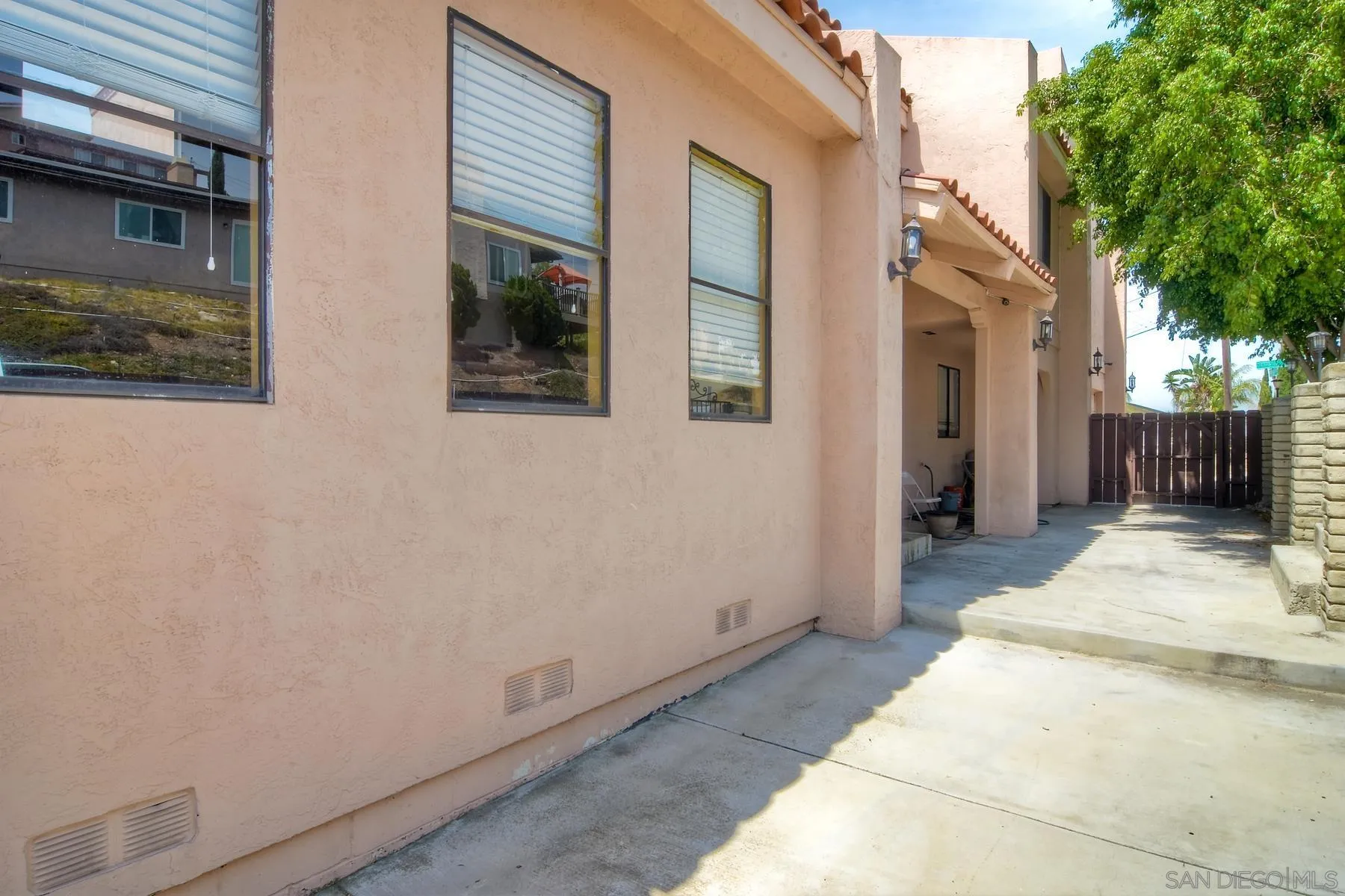 https://cdn.realtyfeed.com/cdn/127/210016699/90c48b3983c0aca6589f54ae7b90fffa.webp