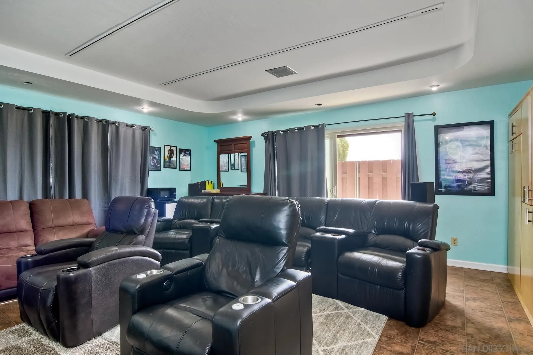 https://cdn.realtyfeed.com/cdn/127/210016699/e14d07cf3b35445dd91327f40d4e651e.webp