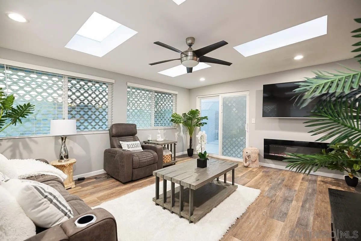 https://cdn.realtyfeed.com/cdn/127/210017616/efe7c625ac78372a65195850e9e36a0e.webp