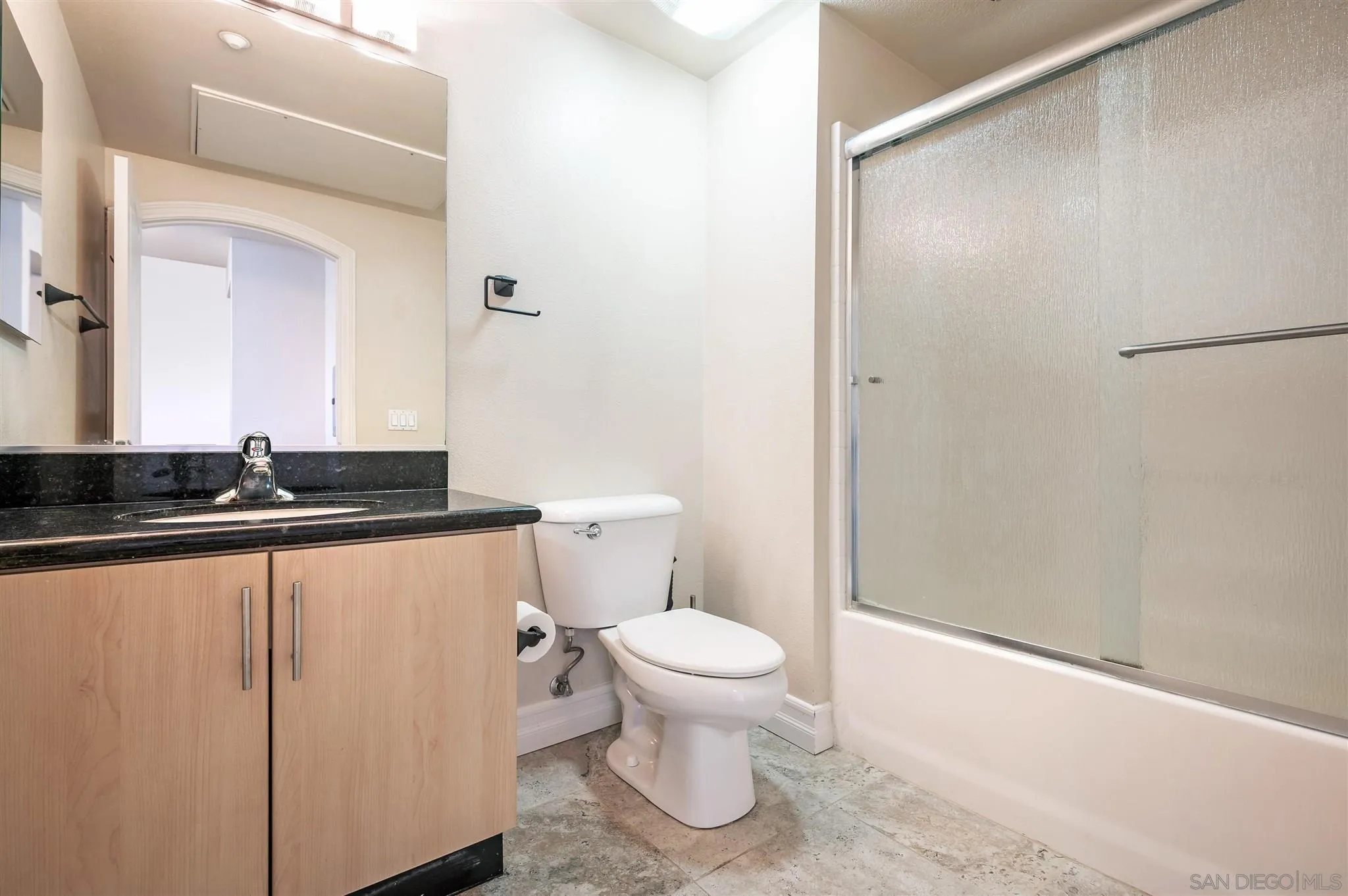 https://cdn.realtyfeed.com/cdn/127/210017836/3fbef6f1fc7ab0ff43d68b661804900d.webp