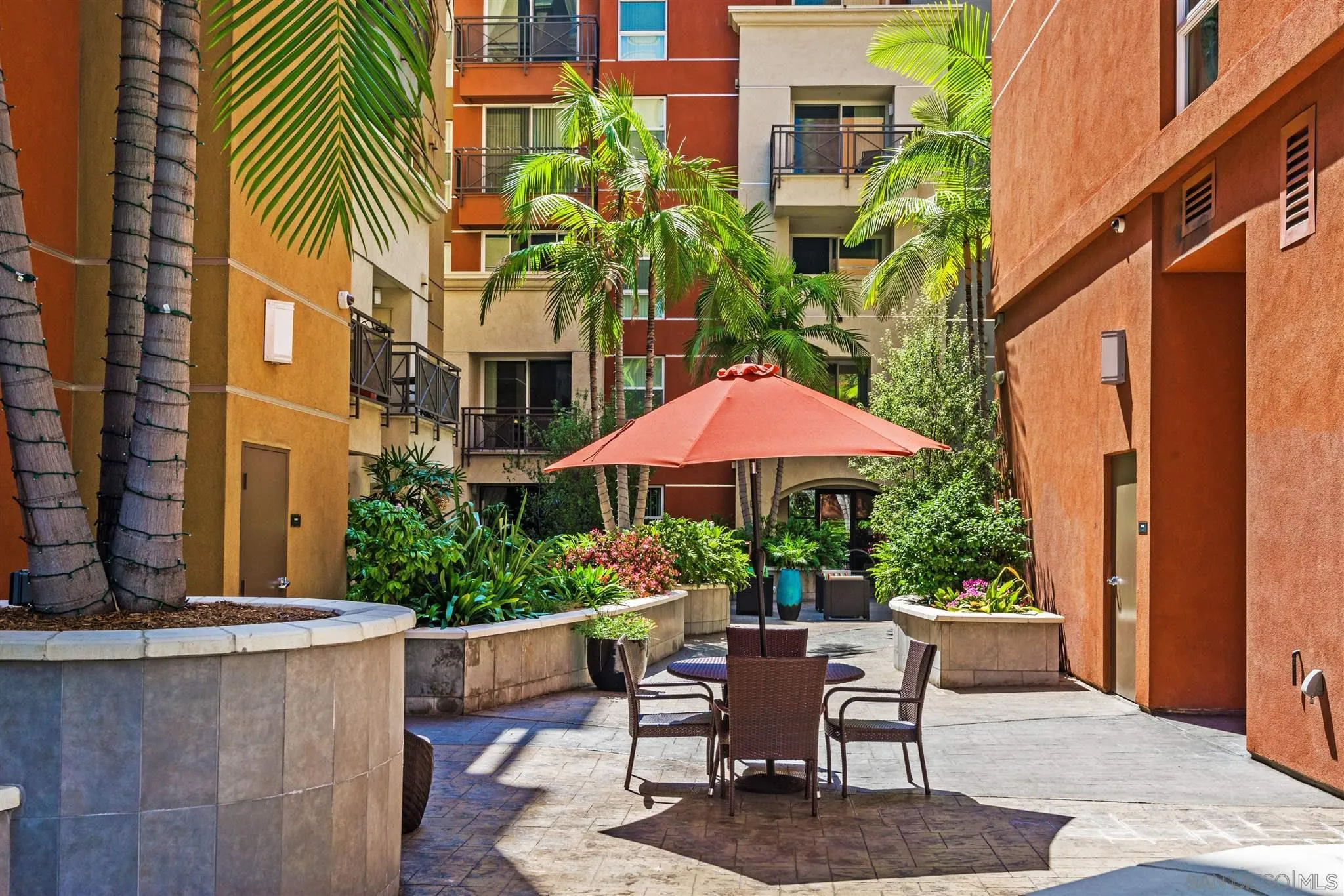 https://cdn.realtyfeed.com/cdn/127/210017836/887fe8e18e9969371e711e81e2c6100d.webp
