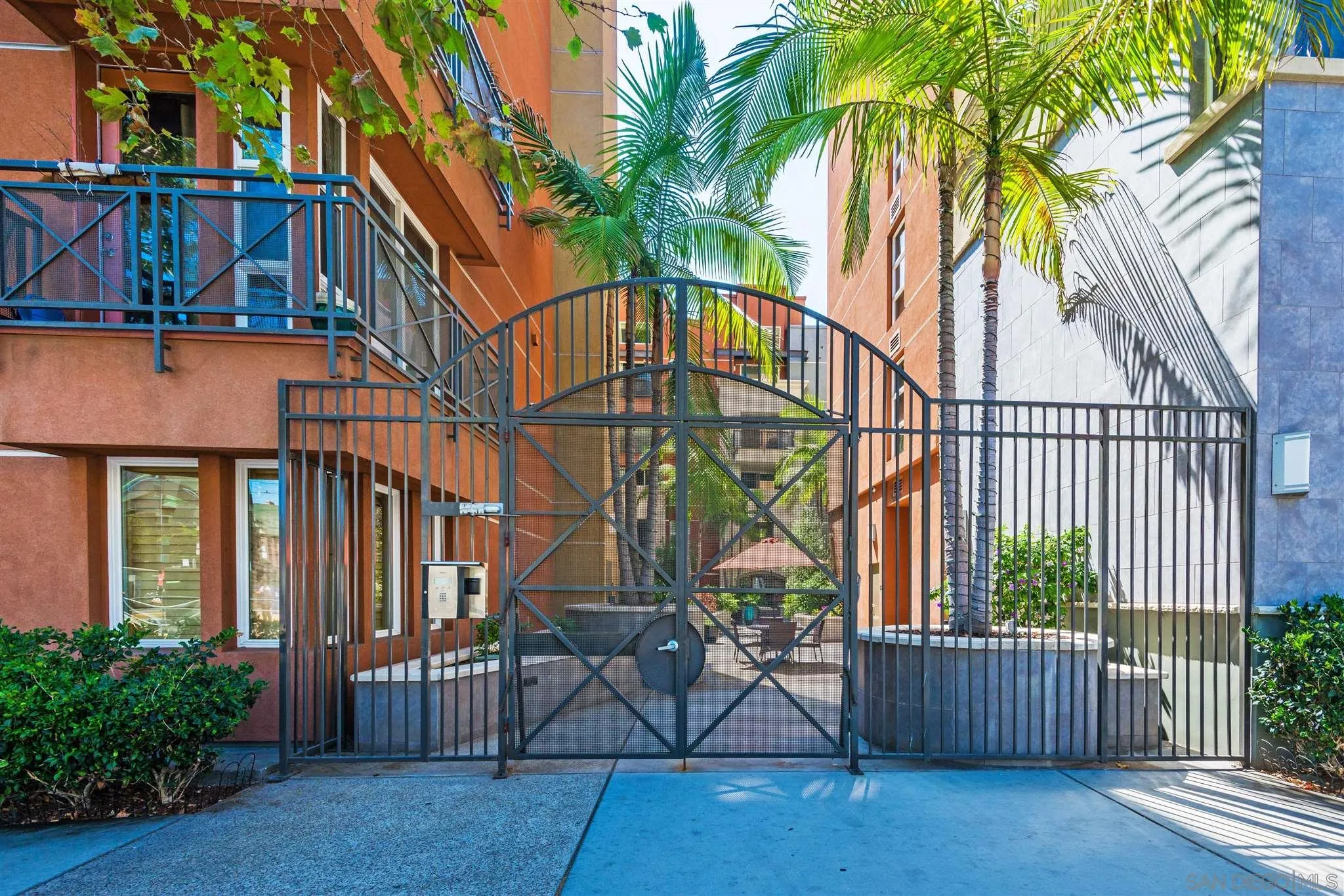 https://cdn.realtyfeed.com/cdn/127/210017836/ad0aebd1d97c5dcf9ae22166c8cf72c2.webp
