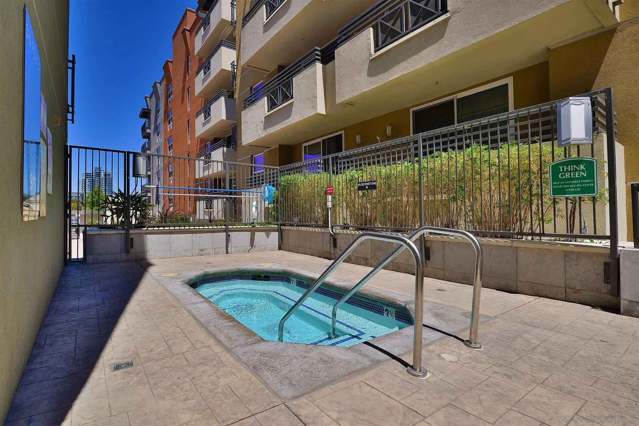 https://cdn.realtyfeed.com/cdn/127/210017836/d9535bb2042af23db872ffecf3e8d9b1.webp