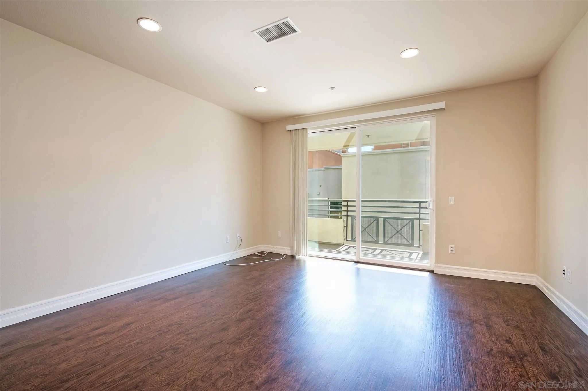 https://cdn.realtyfeed.com/cdn/127/210017836/dd203455c6598fe061223c6e56cbcba6.webp