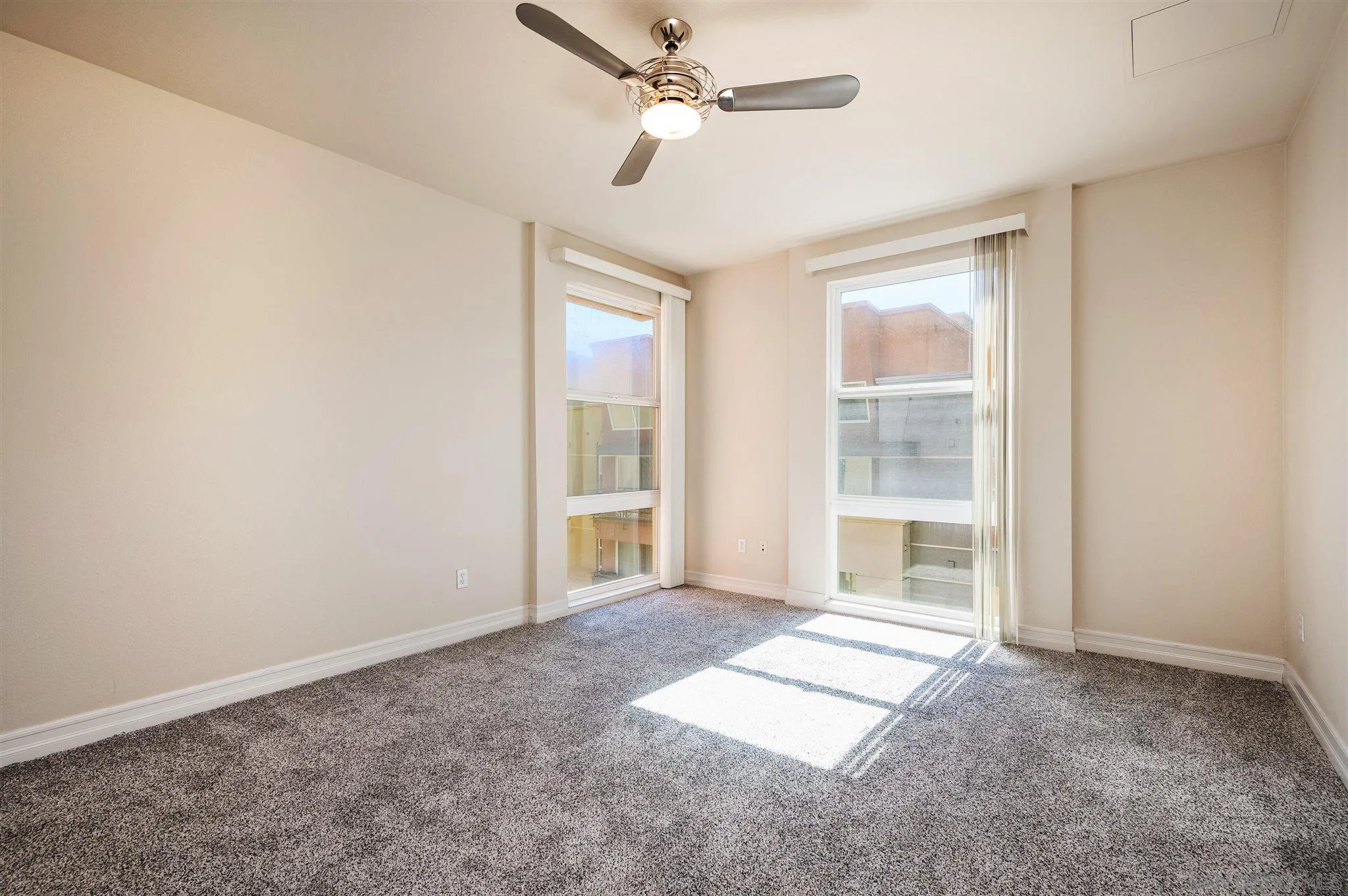 https://cdn.realtyfeed.com/cdn/127/210017836/f5e52c5d434da6c89214361794b365c8.webp