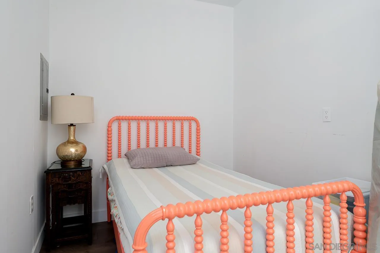 https://cdn.realtyfeed.com/cdn/127/210018093/44c2fbdef89ec1a332c27cafa4881b83.webp