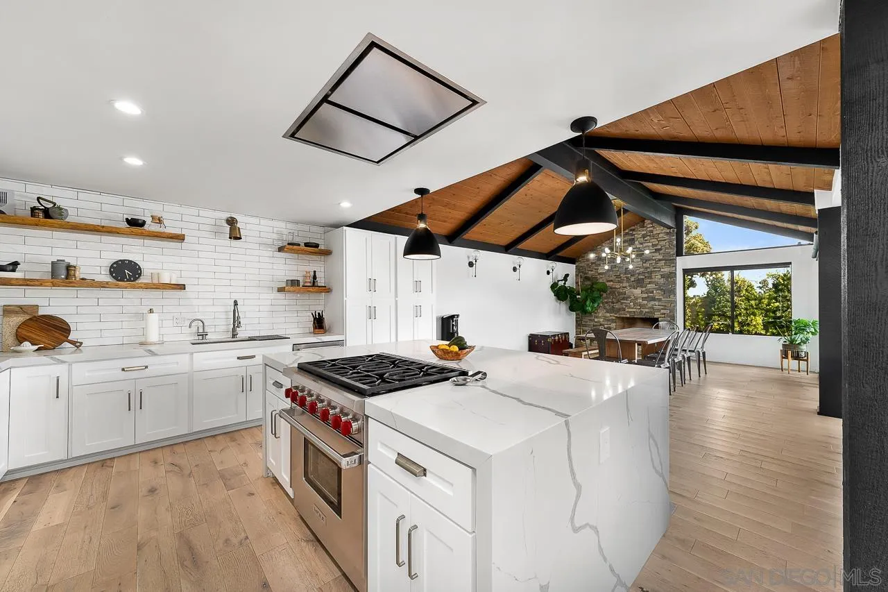 https://cdn.realtyfeed.com/cdn/127/210018093/5a37faca9571a54d63b3992342691c3b.webp