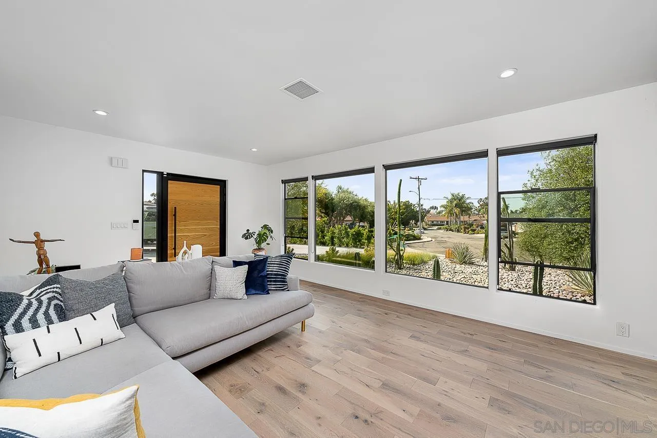 https://cdn.realtyfeed.com/cdn/127/210018093/64e79c9806d933d4c548247ddf04c2d6.webp