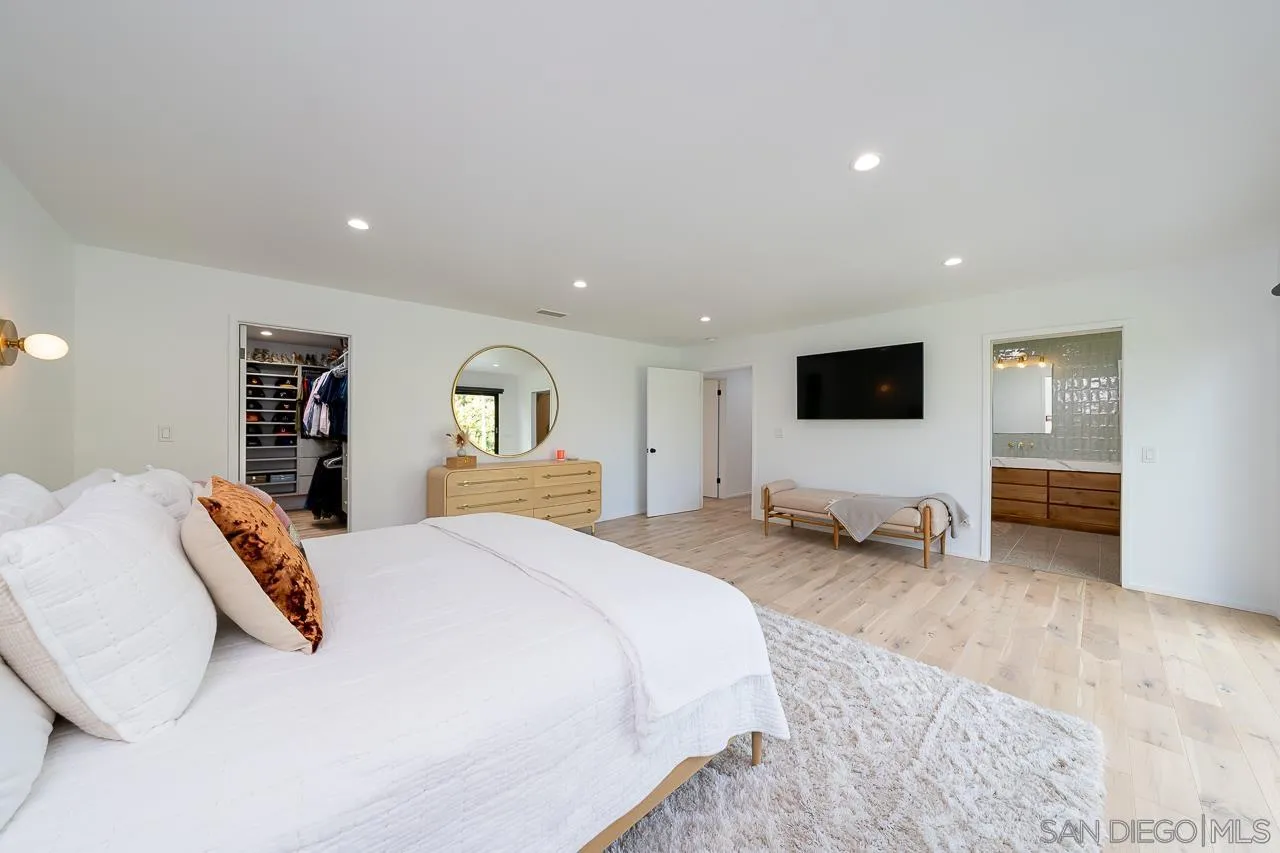 https://cdn.realtyfeed.com/cdn/127/210018093/91a096996371353eff0417b71275b3f6.webp