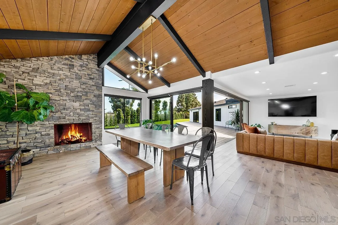 https://cdn.realtyfeed.com/cdn/127/210018093/a9e237c22ebd4791c3cc2bff597d1cee.webp