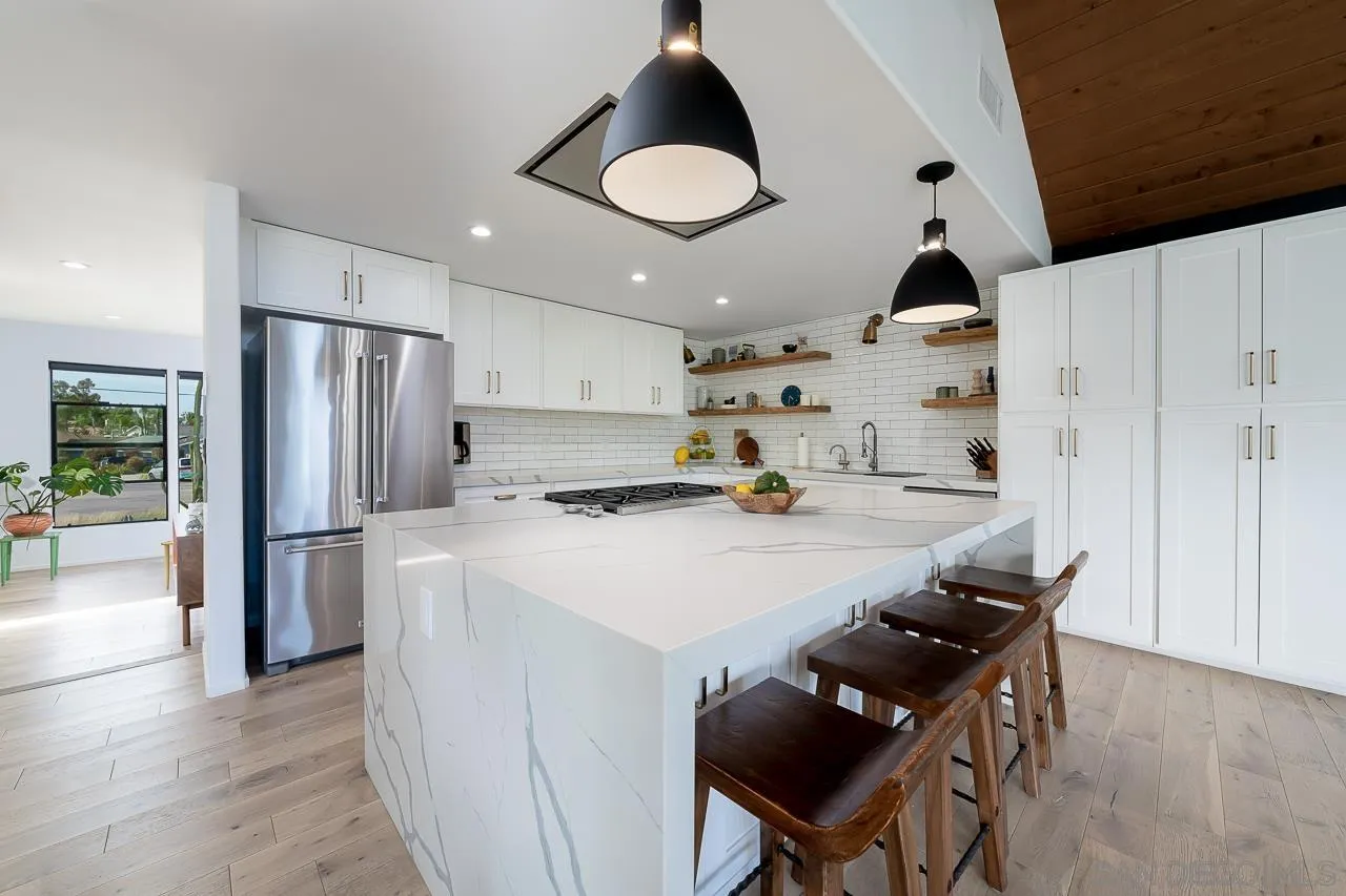 https://cdn.realtyfeed.com/cdn/127/210018093/afaecaab7eb746972bfcaa3b665d93d9.webp