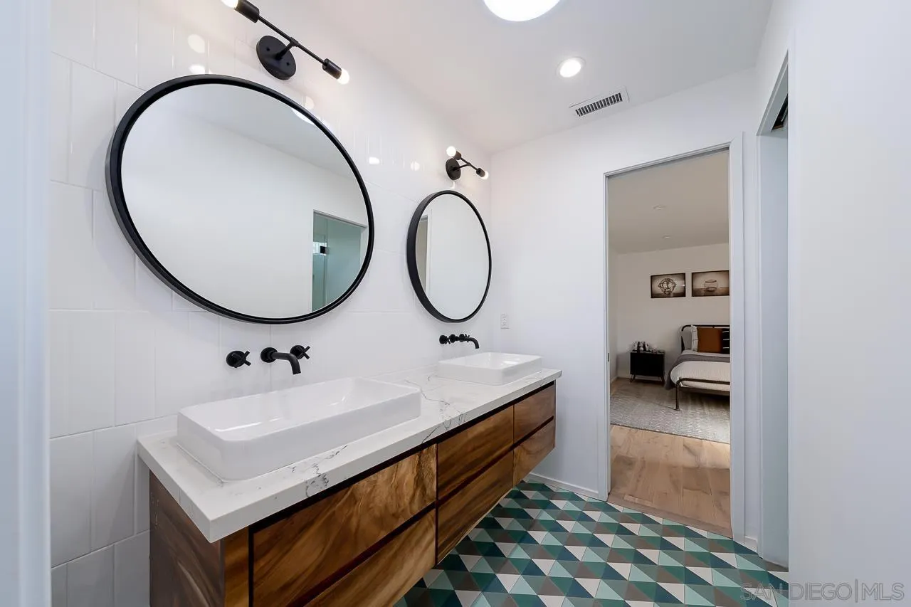 https://cdn.realtyfeed.com/cdn/127/210018093/d2b219e25b239b61bb0305aae82454ce.webp