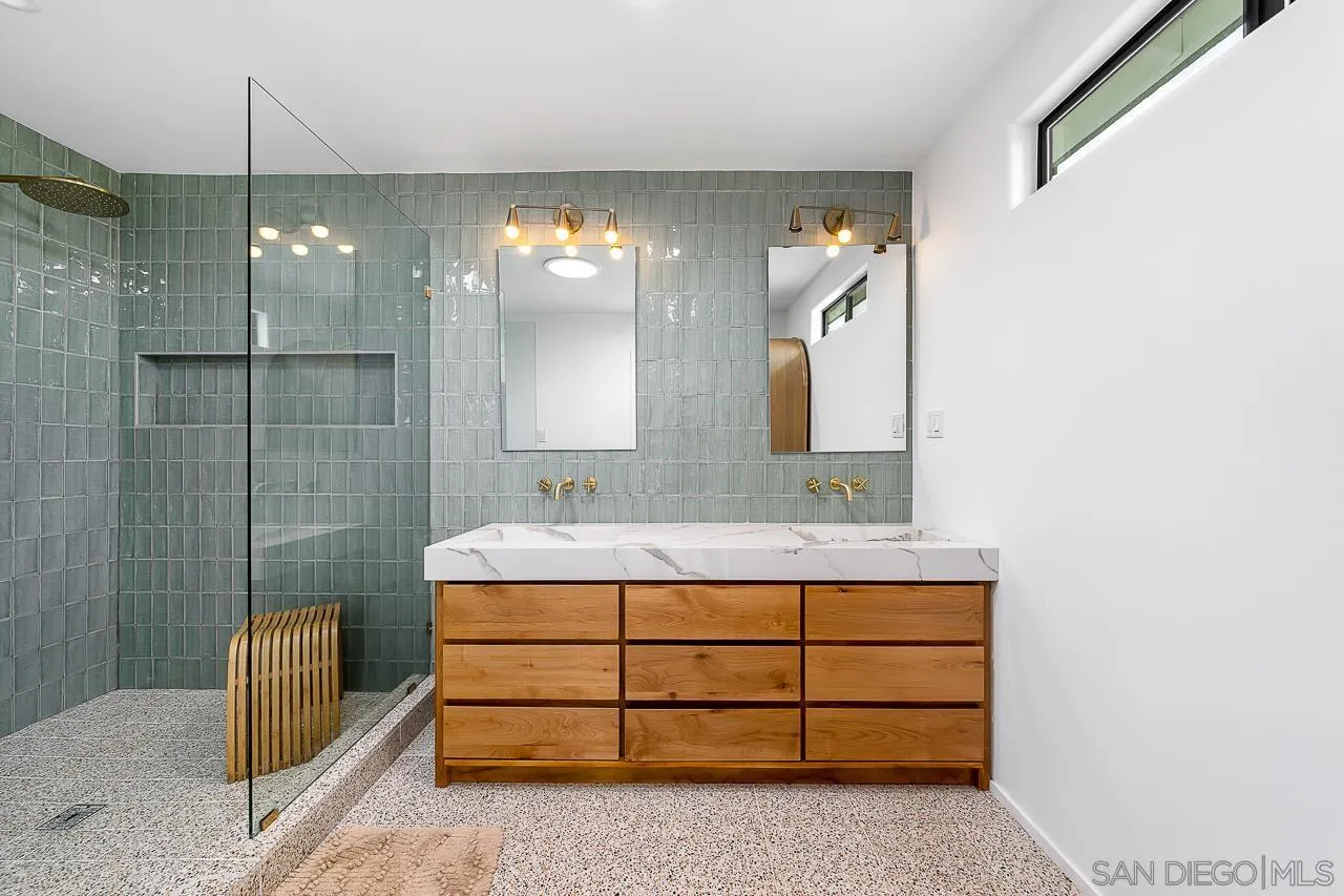 https://cdn.realtyfeed.com/cdn/127/210018093/d55e4b335cfd4f2ca3e07c7099f996be.webp