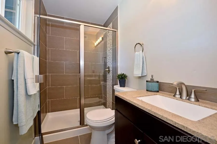 https://cdn.realtyfeed.com/cdn/127/210020130/70fa2031b5589375671f875247d55a81.webp