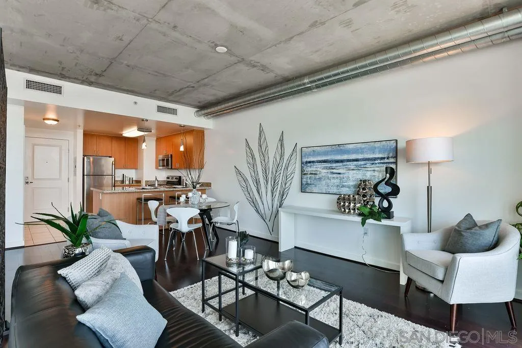 https://cdn.realtyfeed.com/cdn/127/210020590/6e328149a26d29eb2e07c3b12020d704.webp
