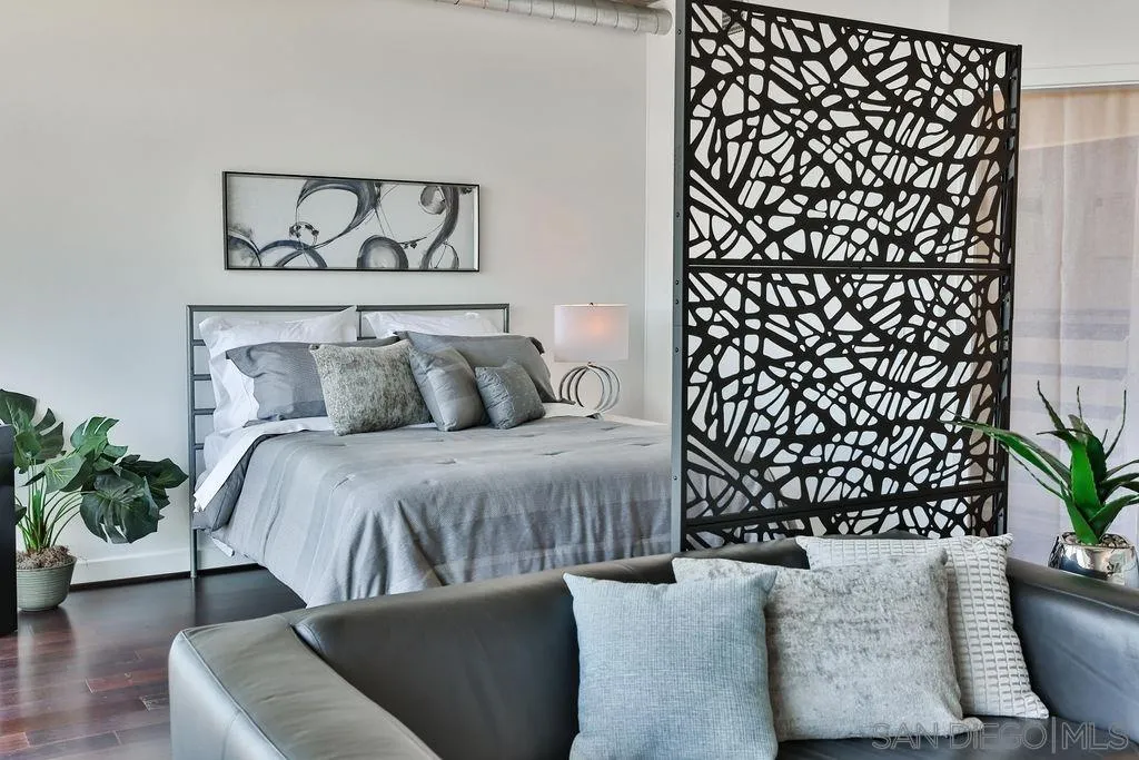 https://cdn.realtyfeed.com/cdn/127/210020590/7d54e24c2abd00d4757575c0d064dd8d.webp