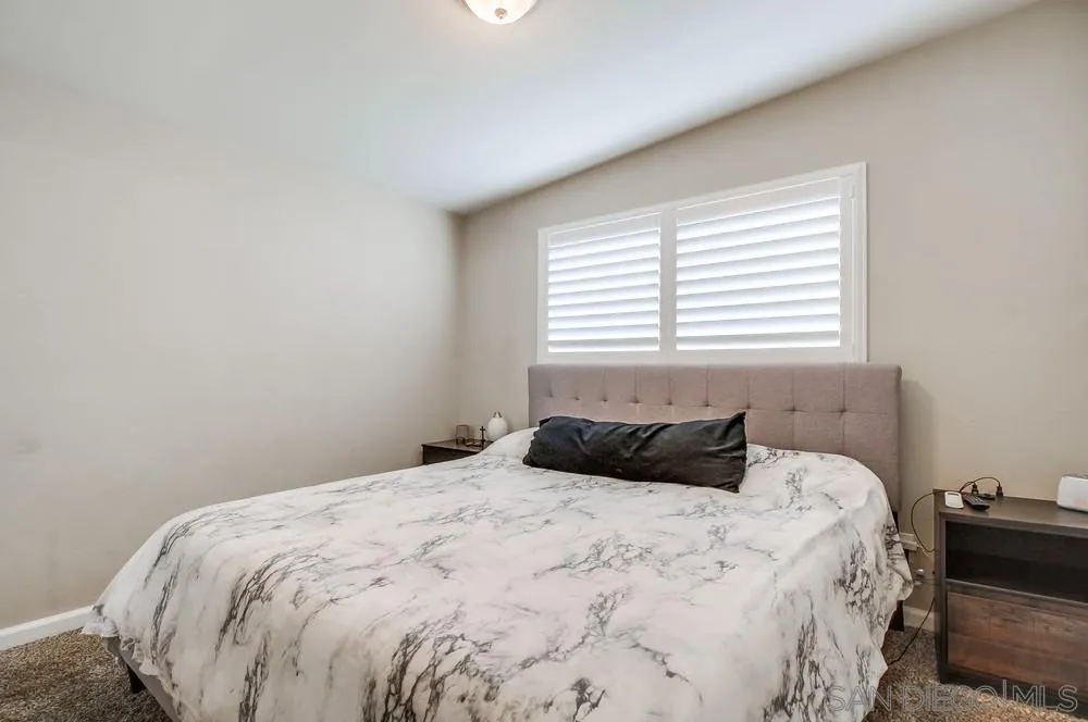 https://cdn.realtyfeed.com/cdn/127/210020795/238813cd4cebecb5ffb66648a153e241.webp