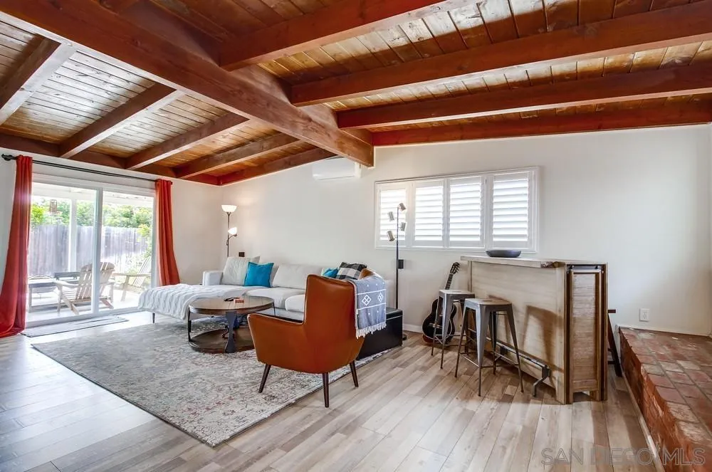 https://cdn.realtyfeed.com/cdn/127/210020795/6d4f39284afb72a105f621eca990f14c.webp