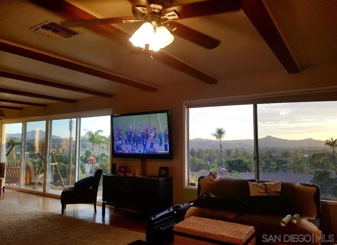 https://cdn.realtyfeed.com/cdn/127/210020864/add0cec13a8a15397cd191d58ec39fb5.webp
