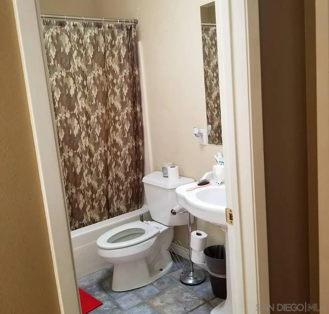 https://cdn.realtyfeed.com/cdn/127/210020864/bb60ff70f85f7449ac4726ce7cda68c6.webp