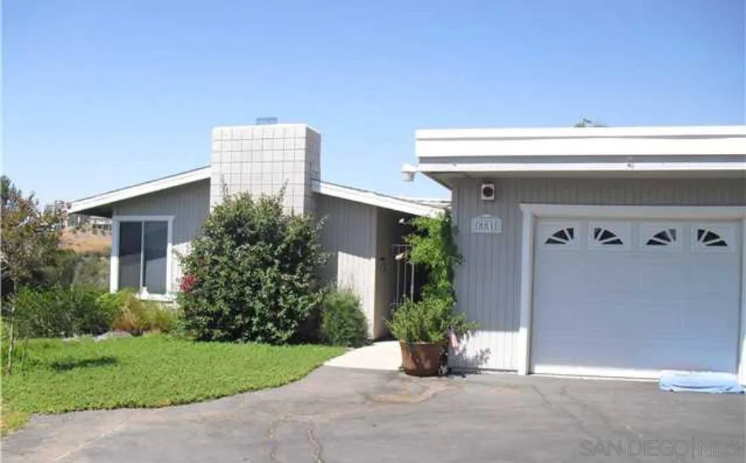 https://cdn.realtyfeed.com/cdn/127/210020864/c88c0ba4dae98f457b12adc541ad70cf.webp