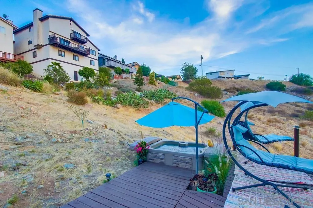 https://cdn.realtyfeed.com/cdn/127/210020884/26af43033d1b72e368c9e7ddbd4fe95e.webp