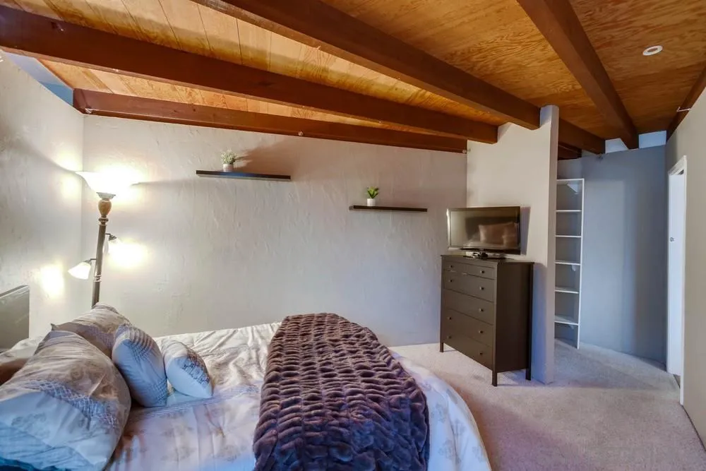 https://cdn.realtyfeed.com/cdn/127/210020884/67535d26634e9ab3e96dbd97f5622731.webp