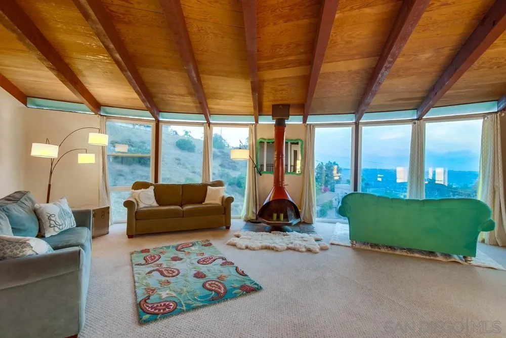 https://cdn.realtyfeed.com/cdn/127/210020884/cfc0a5c3db2fb573cdcb25ba1e38da96.webp
