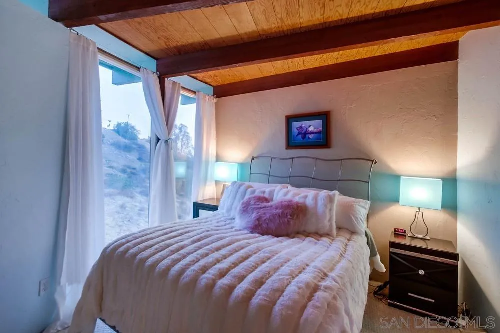 https://cdn.realtyfeed.com/cdn/127/210020884/f61c3c8b20bb8a4d64881e105d9ed146.webp