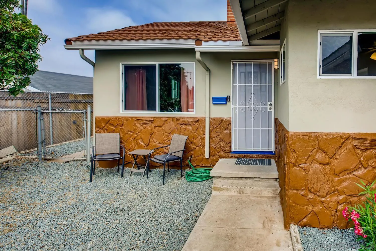 https://cdn.realtyfeed.com/cdn/127/210021251/30772841de664675c735cacbefff21f4.webp