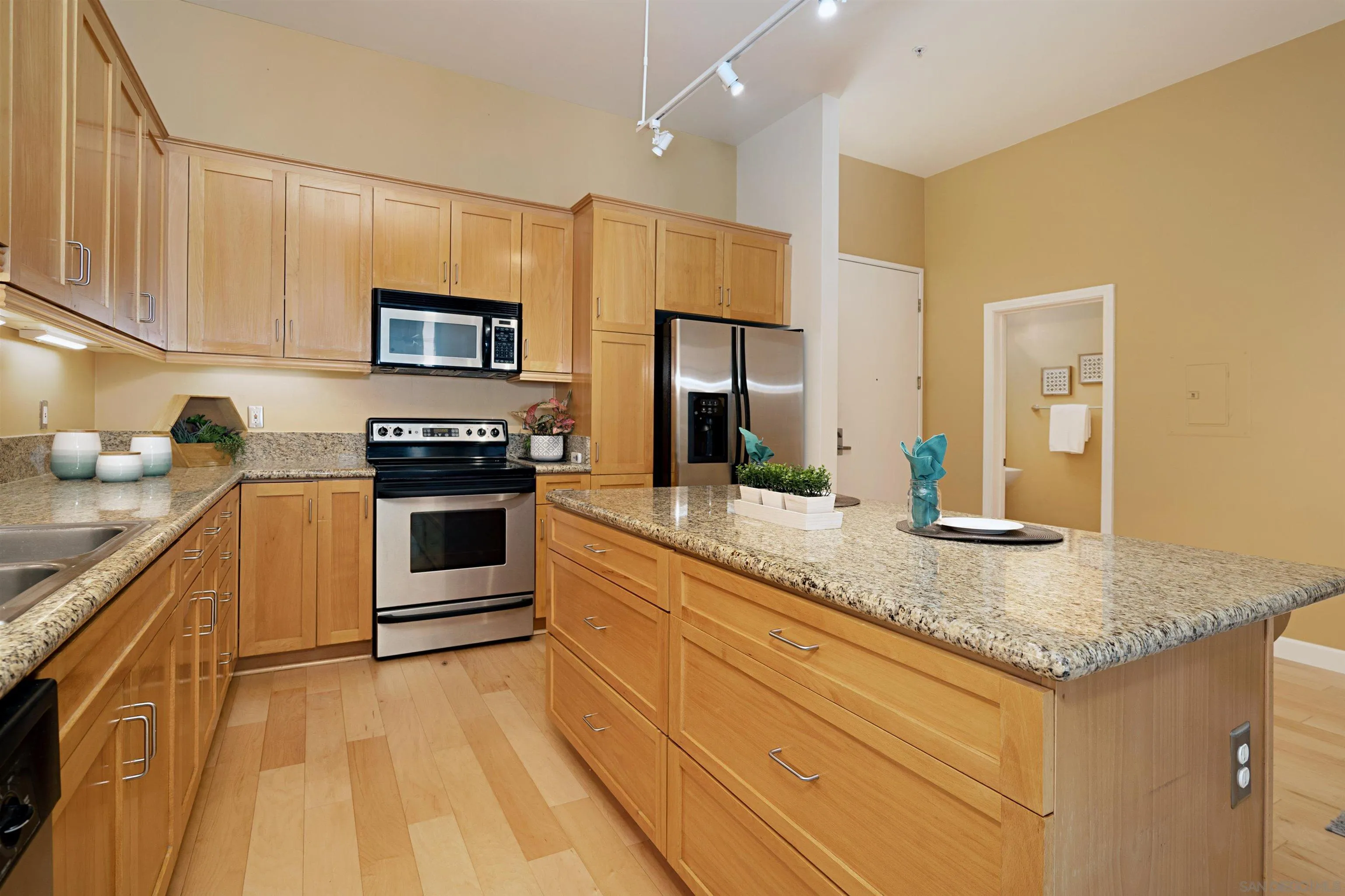 https://cdn.realtyfeed.com/cdn/127/210023740/352fd141d23be68ca3e0758b247b8efd.webp