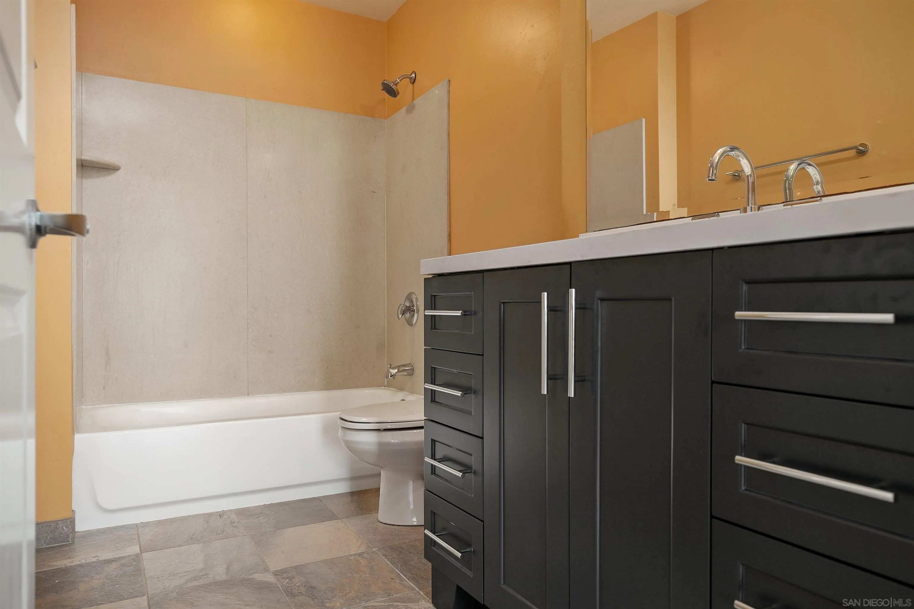 https://cdn.realtyfeed.com/cdn/127/210023740/6251158d14a791bf6ec30c801fbb868d.webp