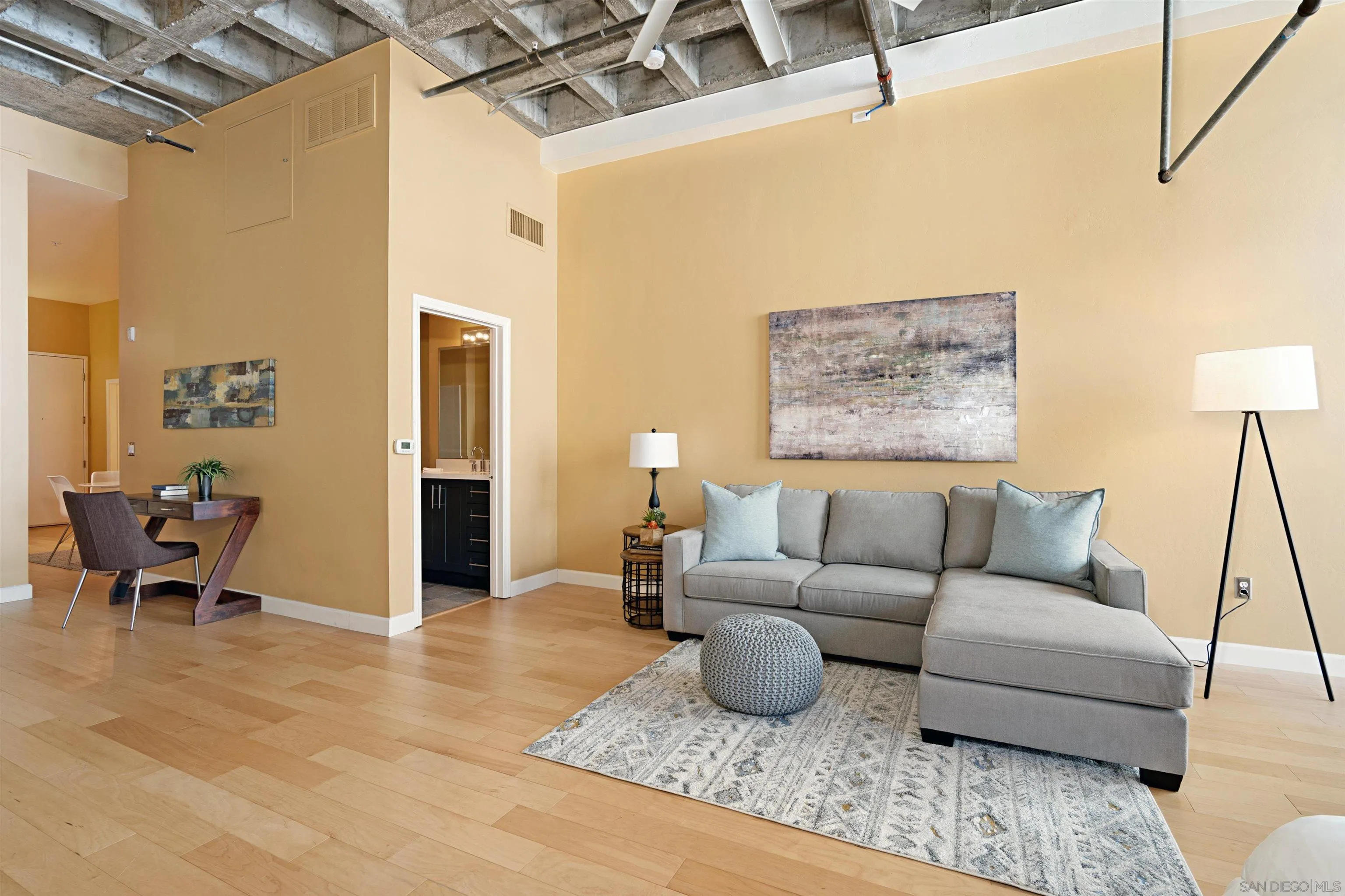 https://cdn.realtyfeed.com/cdn/127/210023740/7fa5e8abed3e29a1c0a8f52b7ae4958f.webp
