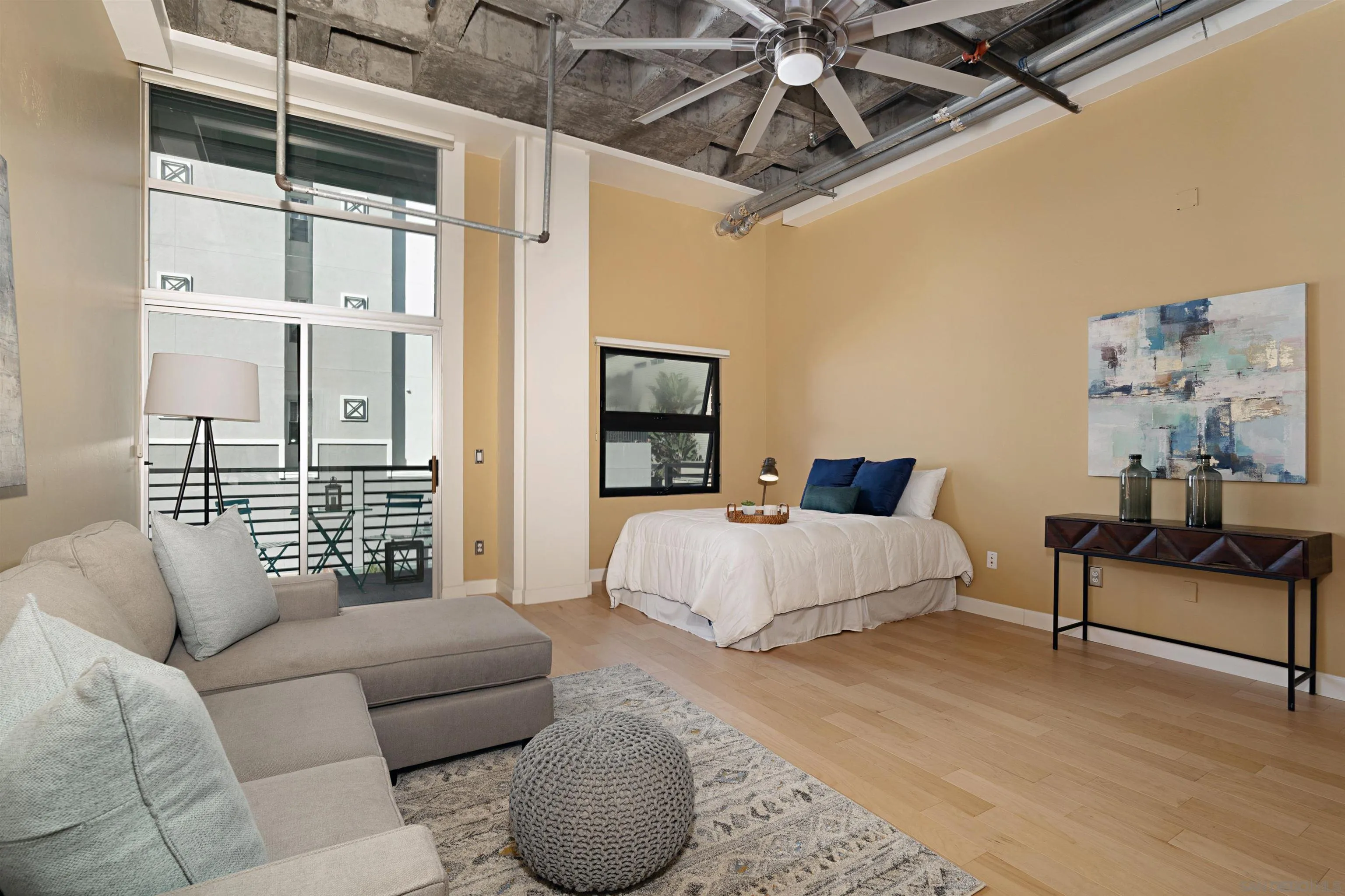 https://cdn.realtyfeed.com/cdn/127/210023740/a112332f36736153de8e37e960b0f45d.webp
