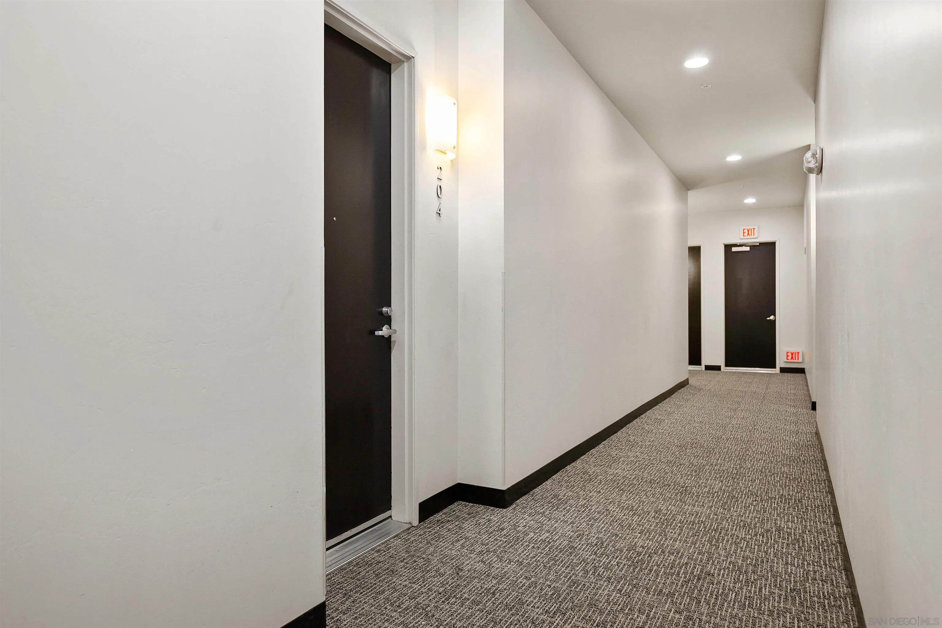 https://cdn.realtyfeed.com/cdn/127/210023740/a6dfe1c6e54c4c659df3278ea0ab28a5.webp