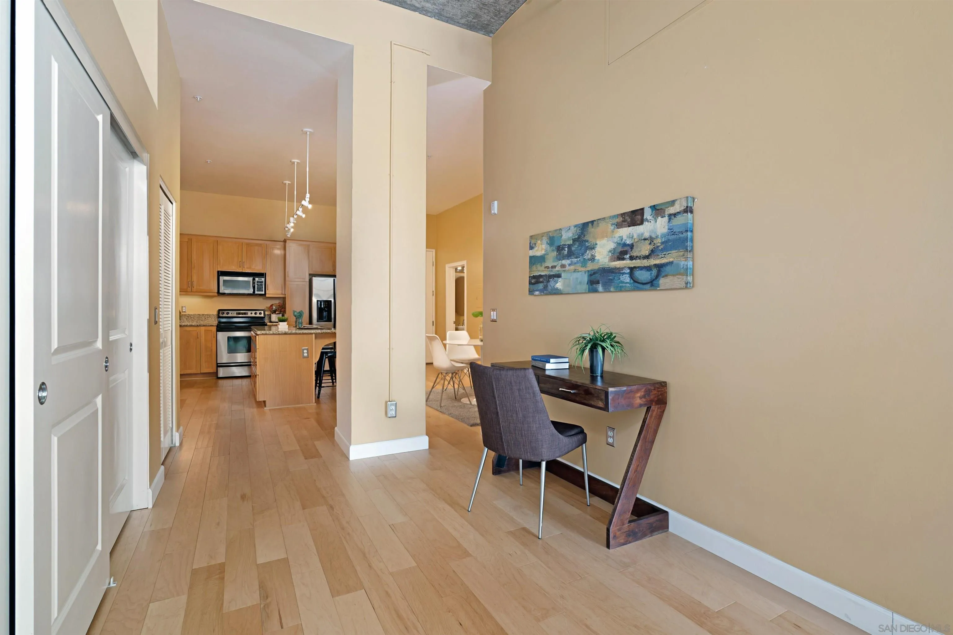 https://cdn.realtyfeed.com/cdn/127/210023740/e68f00316e2216f3ff0d69cf03402a23.webp
