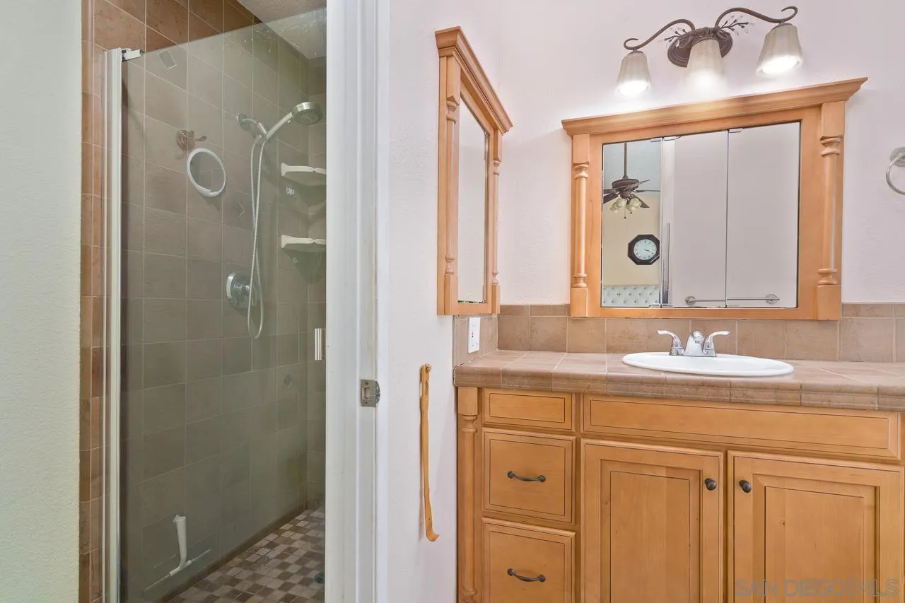https://cdn.realtyfeed.com/cdn/127/210027372/a59b51885bb5de2652a8e64158c286fd.webp