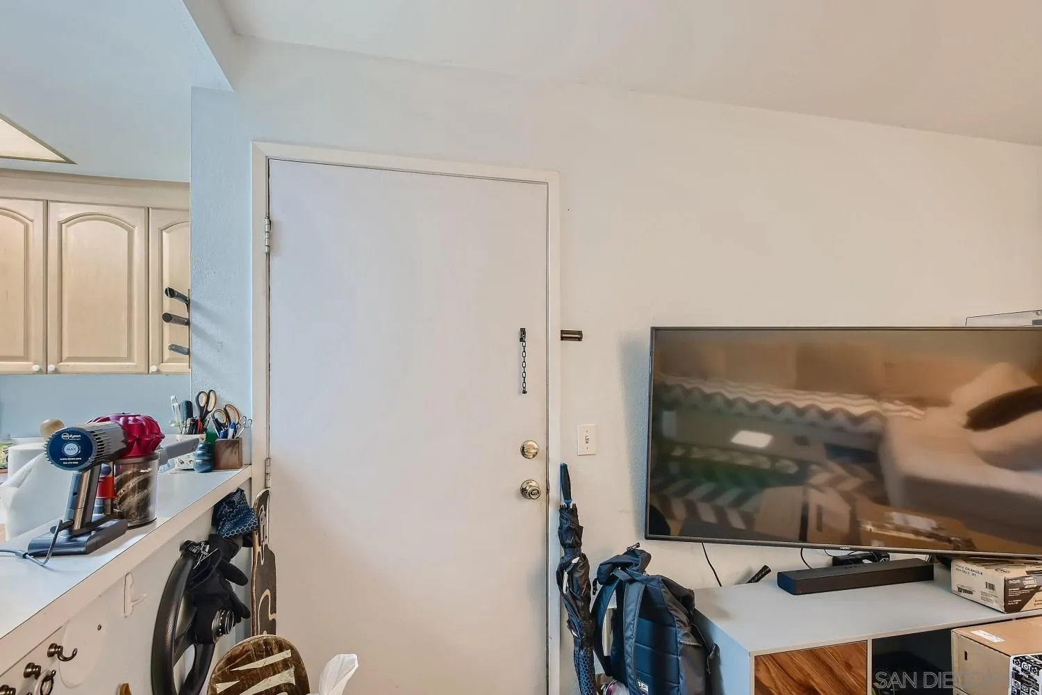 https://cdn.realtyfeed.com/cdn/127/210033666/0b9c76b179ed5dd8860bba069fcfd21d.webp