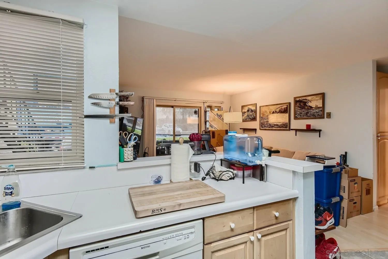 https://cdn.realtyfeed.com/cdn/127/210033666/2d5294940a4f9410d124afbee5a0df73.webp