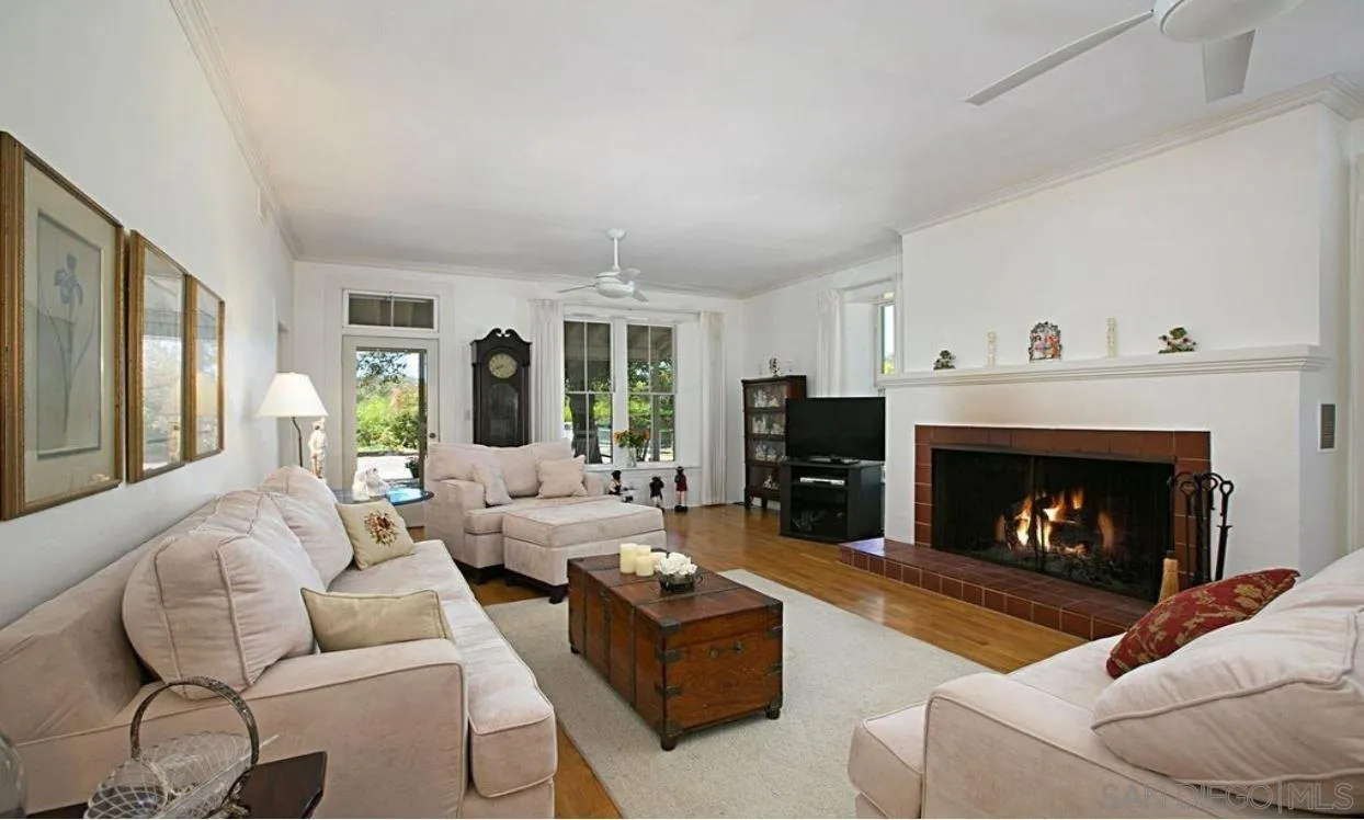 https://cdn.realtyfeed.com/cdn/127/220005643/5756515b65f901181225aa8dd504a64e.webp