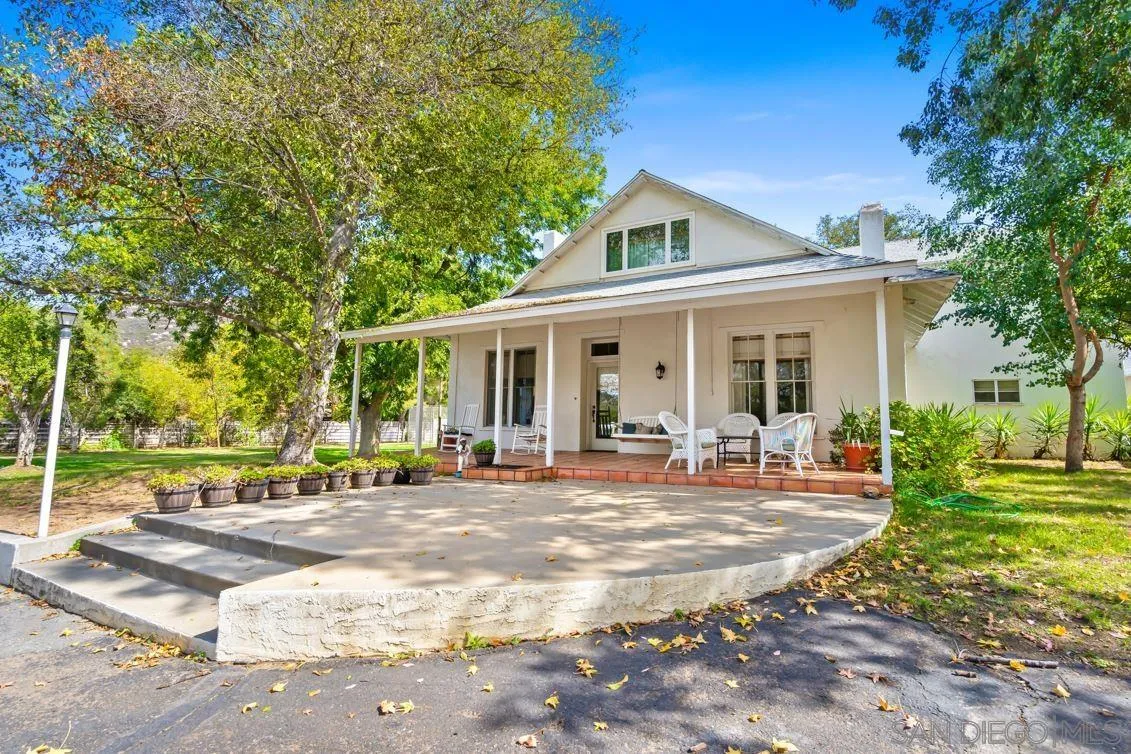 https://cdn.realtyfeed.com/cdn/127/220005643/5a987b624a4d571485f6cc8764eeb075.webp
