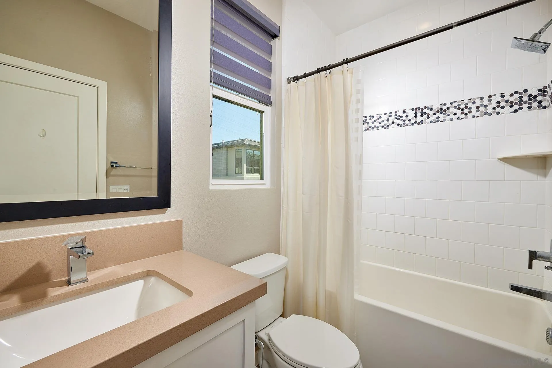 https://cdn.realtyfeed.com/cdn/127/220007877/246fcb270115c0251bd3ee2a15686748.webp