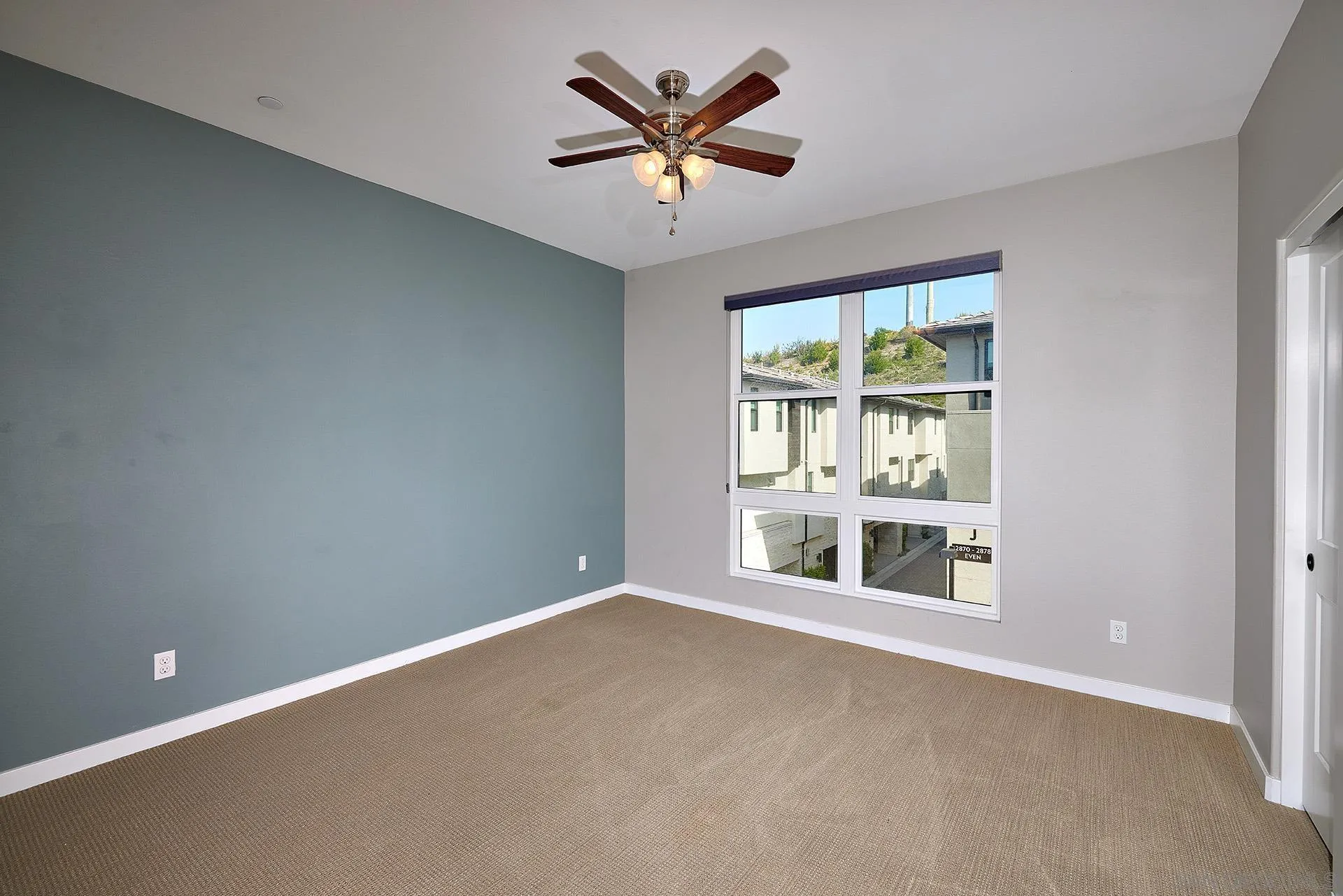 https://cdn.realtyfeed.com/cdn/127/220007877/547ce657ea3ae695f0387a36fb7d6f48.webp