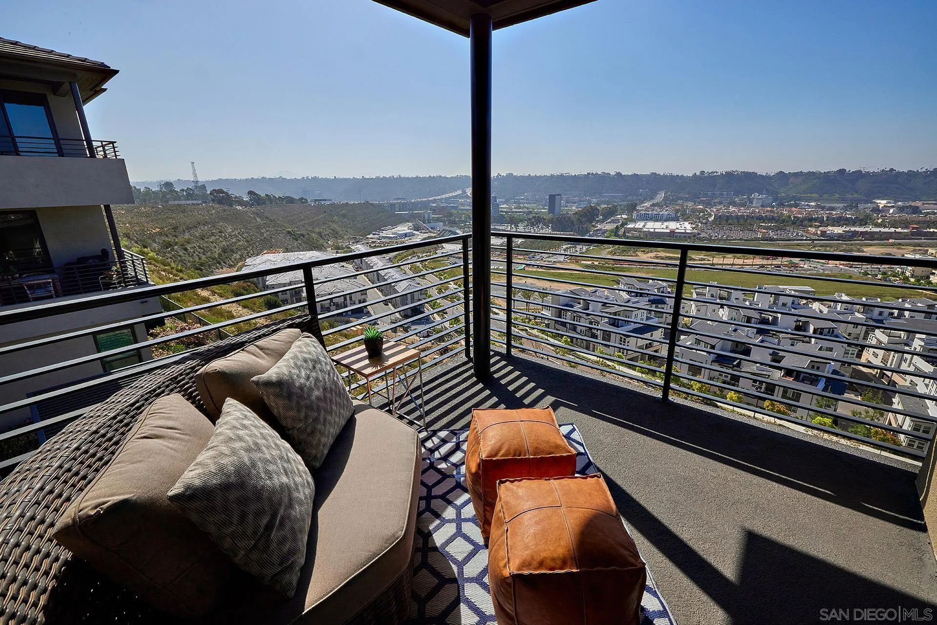 https://cdn.realtyfeed.com/cdn/127/220007877/95e87b8b759812a23d70558657b969ad.webp