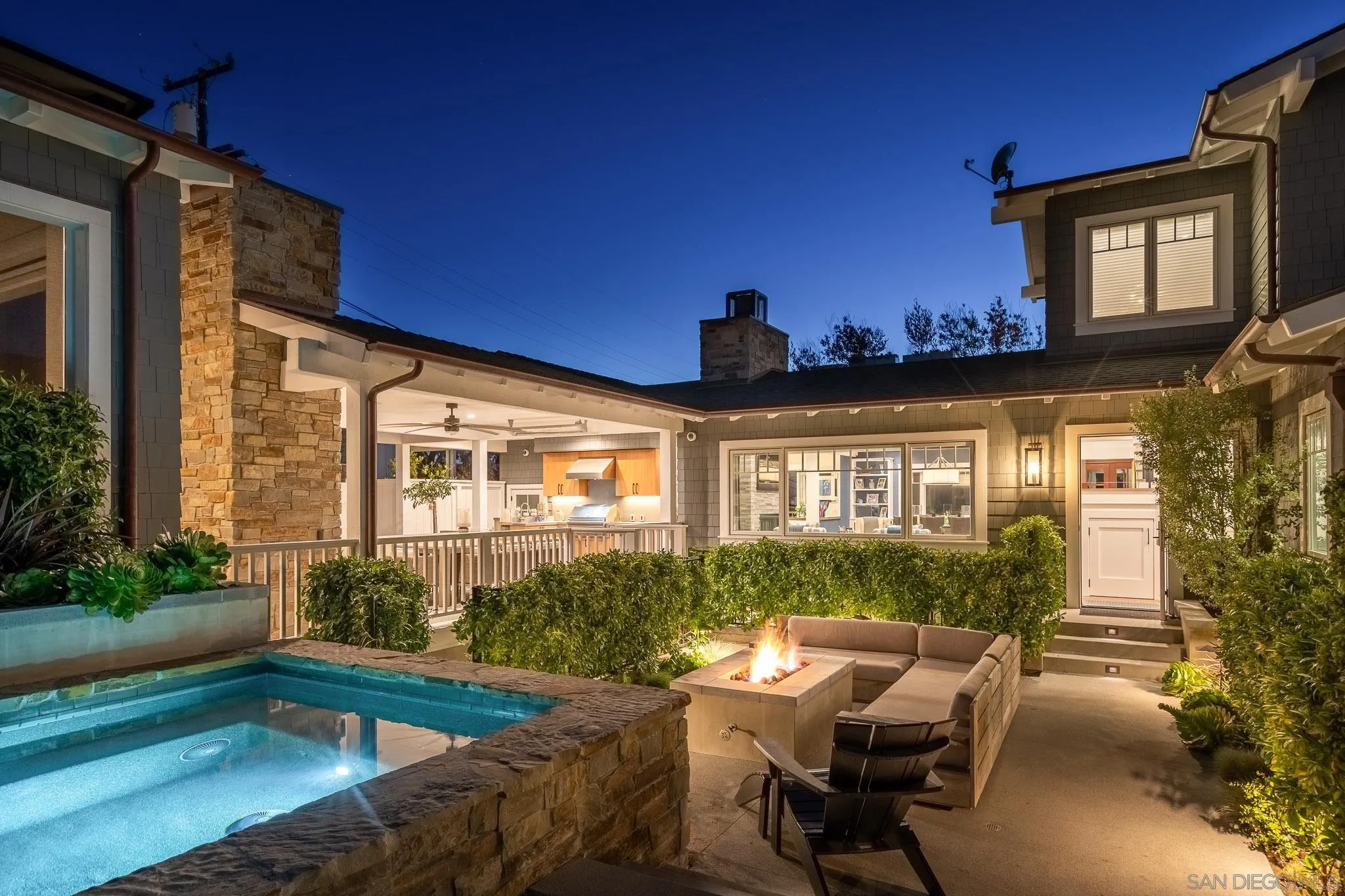 https://cdn.realtyfeed.com/cdn/127/220007993/c36bf8938e5a5756951155d03aa707cc.webp