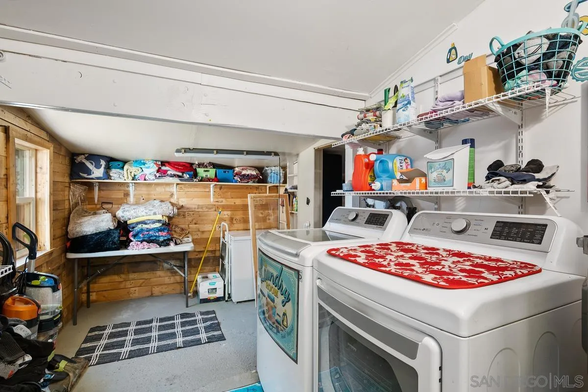 https://cdn.realtyfeed.com/cdn/127/220009622/7d7667b4edef22fe34bda1065660978c.webp