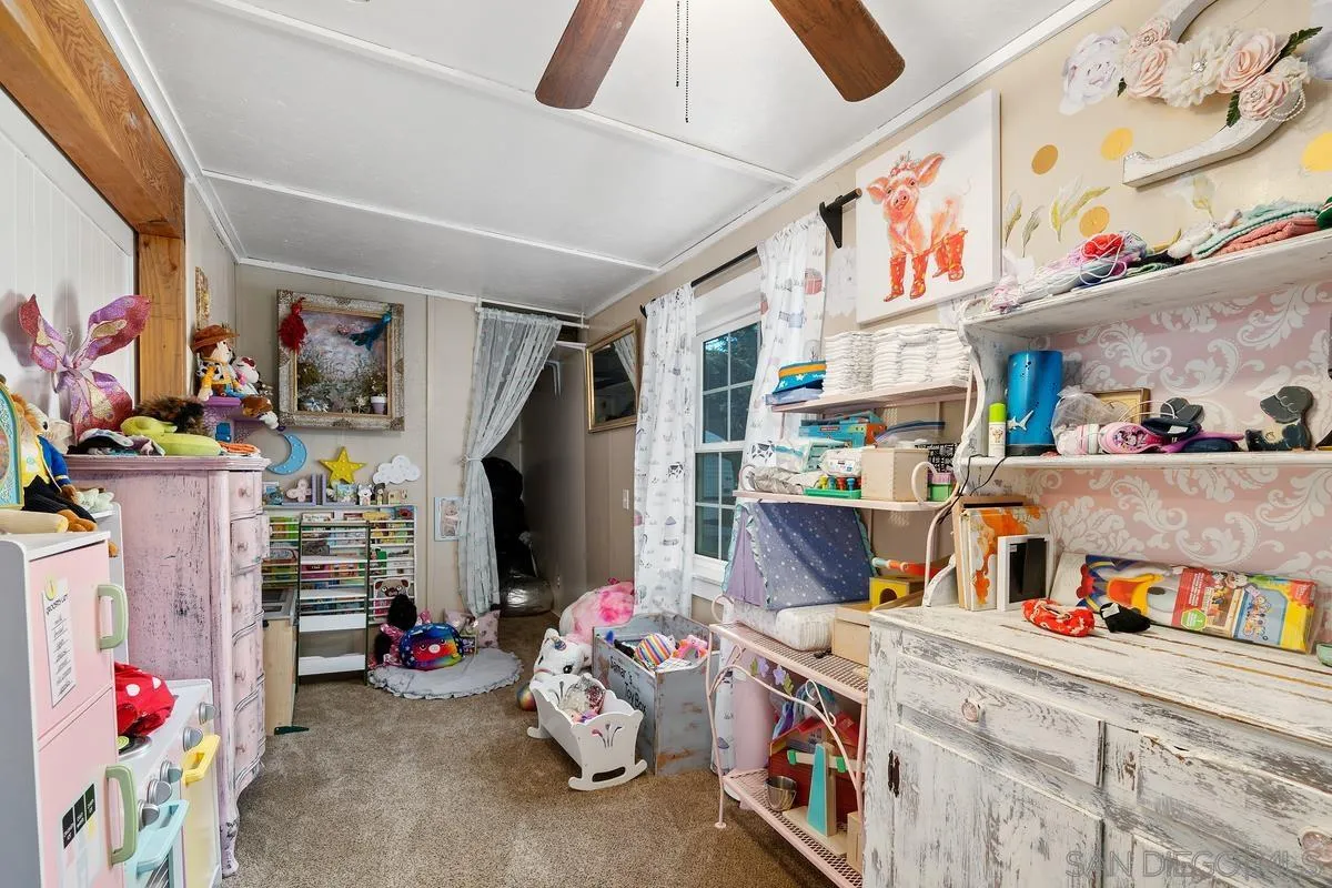 https://cdn.realtyfeed.com/cdn/127/220009622/8ee9ffccd37688ae64b7801e63304bb6.webp