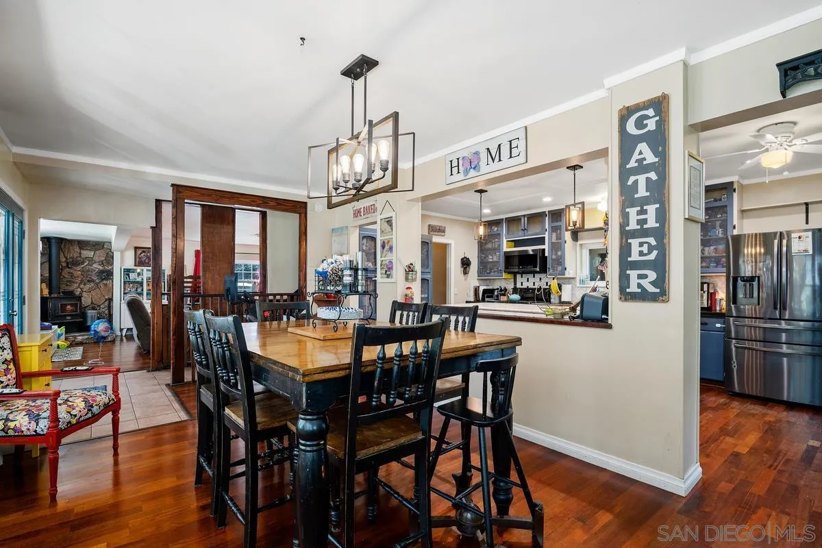 https://cdn.realtyfeed.com/cdn/127/220009622/f0f5206168d7afea4258153b47ac10bc.webp