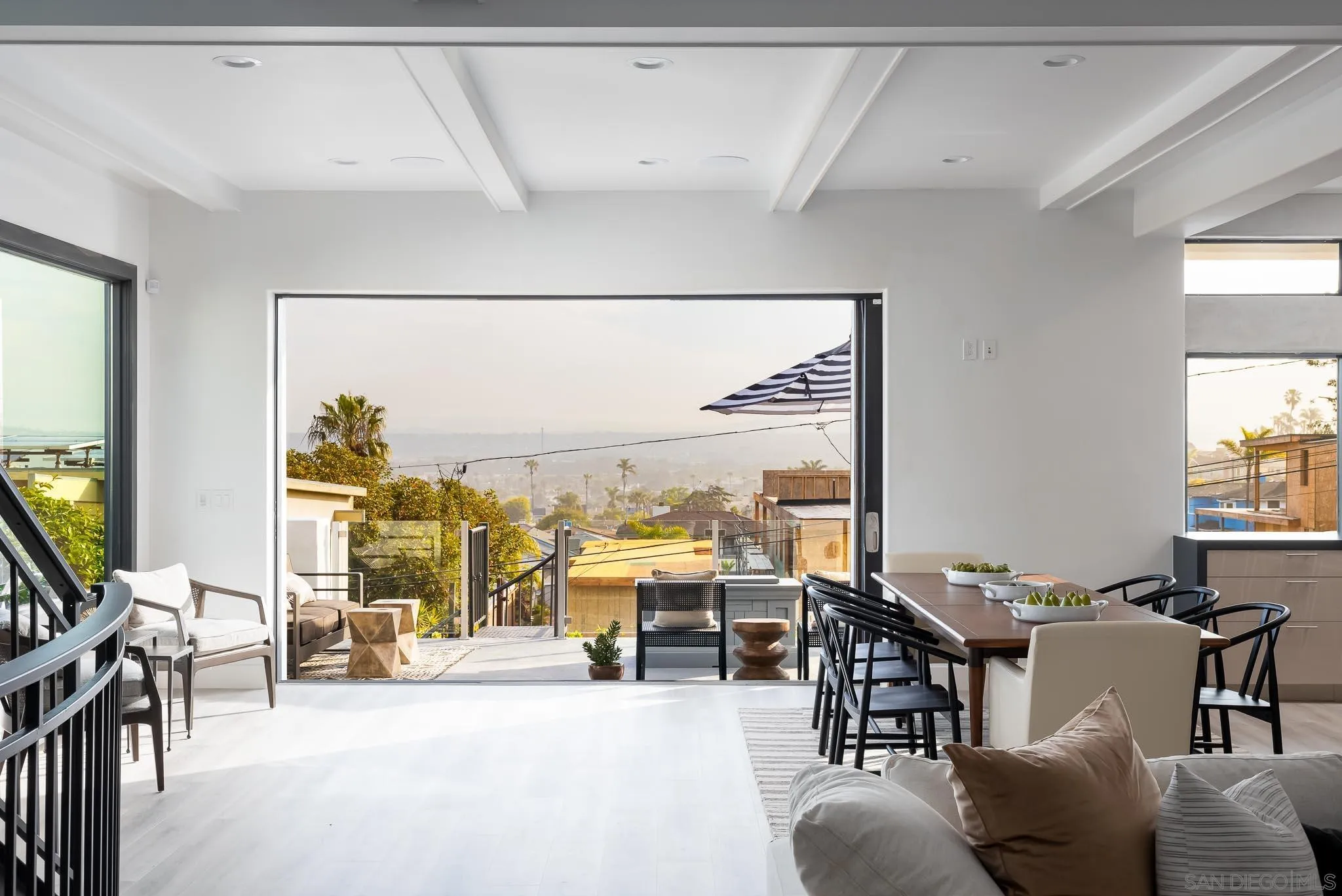 https://cdn.realtyfeed.com/cdn/127/220009971/96903c0393a88828bf0fb7275afe8416.webp
